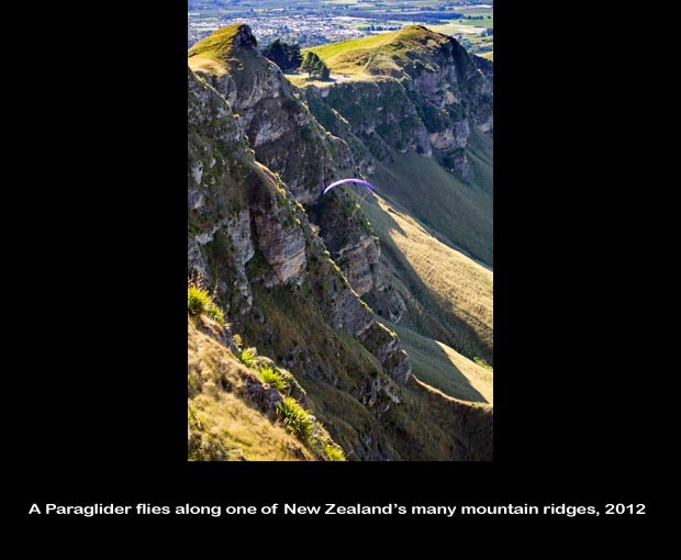 NZ032-Mountain-Parasail_NZ-1136
